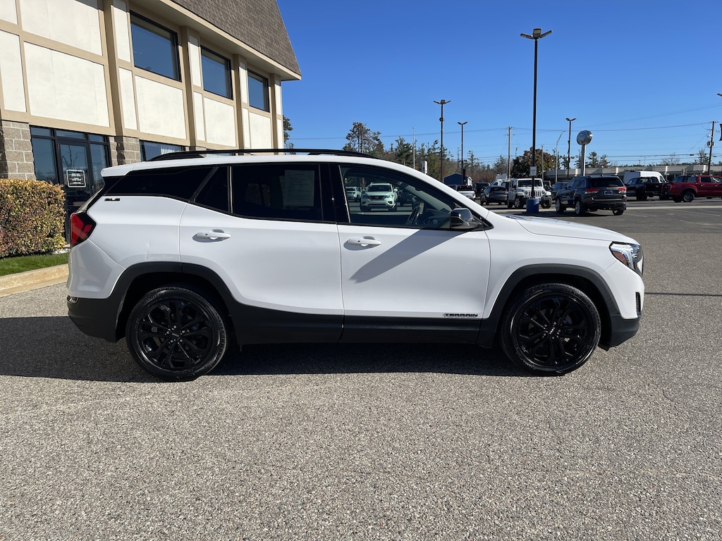 Certified 2020 GMC Terrain SLE FWD  SLE