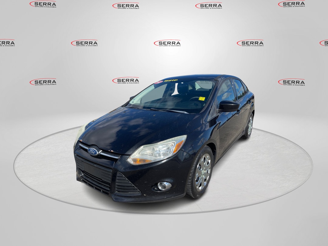 Used 2012 Ford Focus SE with VIN 1FAHP3F2XCL109681 for sale in Gaylord, MI