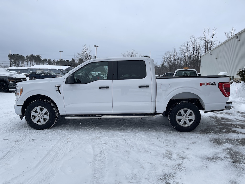 2021 Ford F-150 XLT photo 2