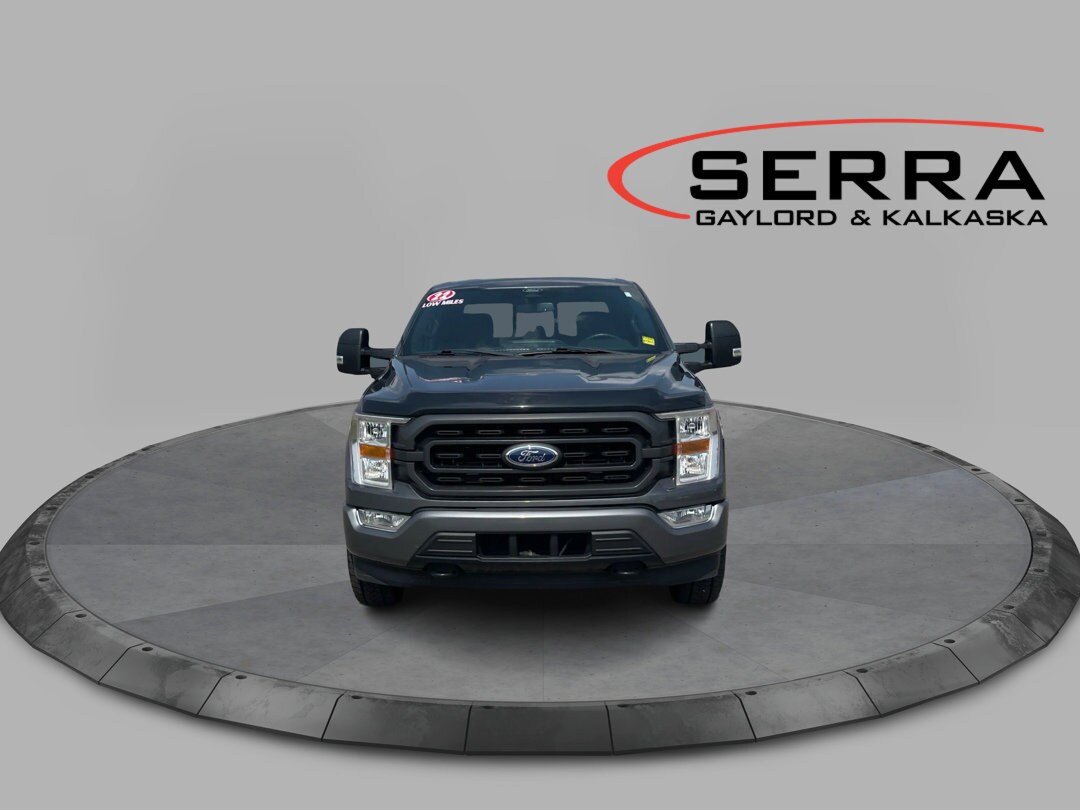 2022 Ford F-150 XLT FX4 photo 2