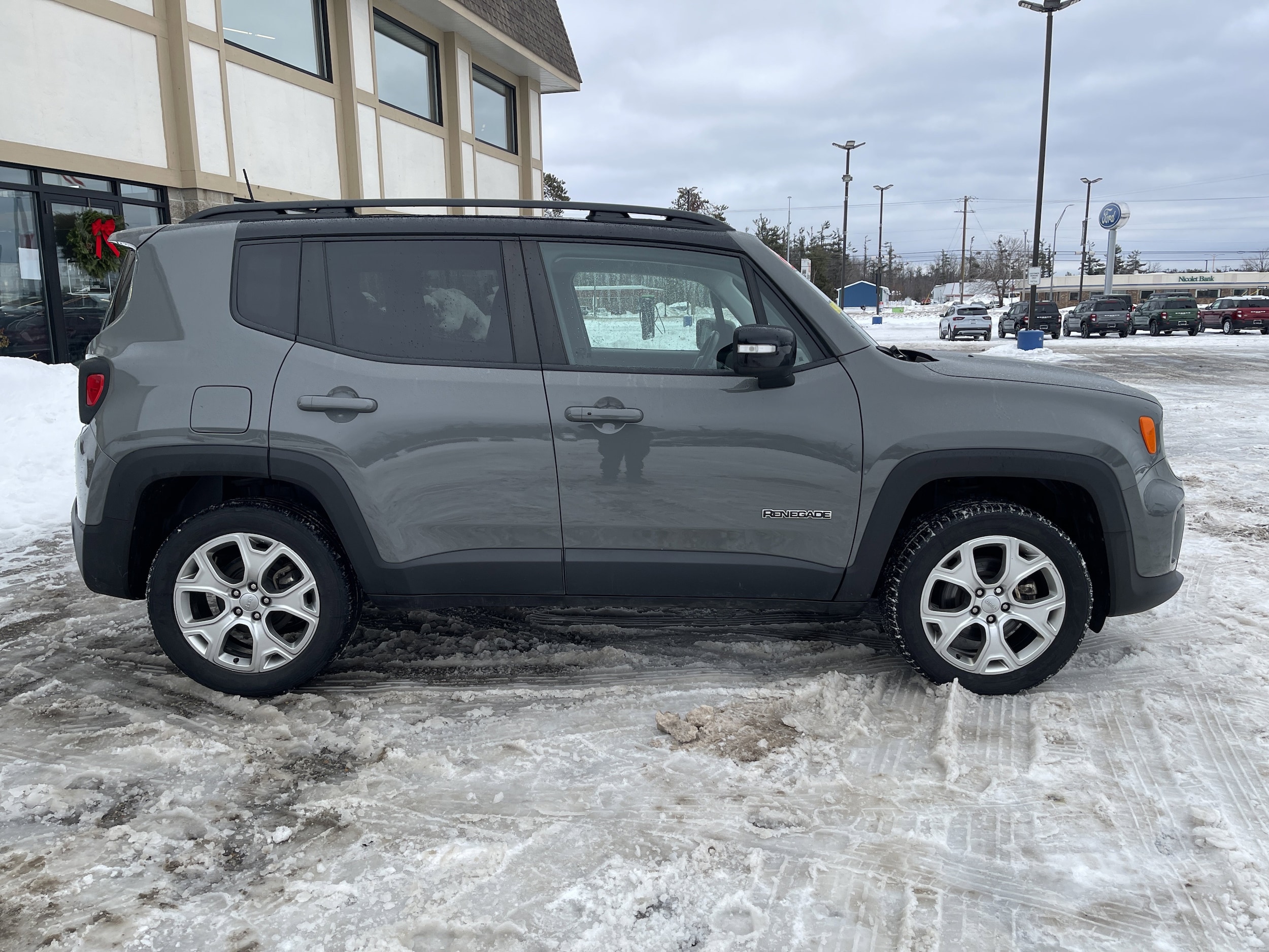 Certified 2022 Jeep Renegade Limited with VIN ZACNJDD13NPN64947 for sale in Gaylord, MI