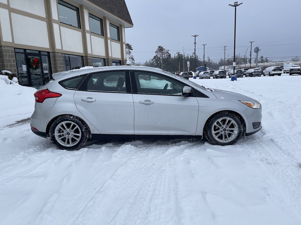 Used 2016 Ford Focus SE HB SE