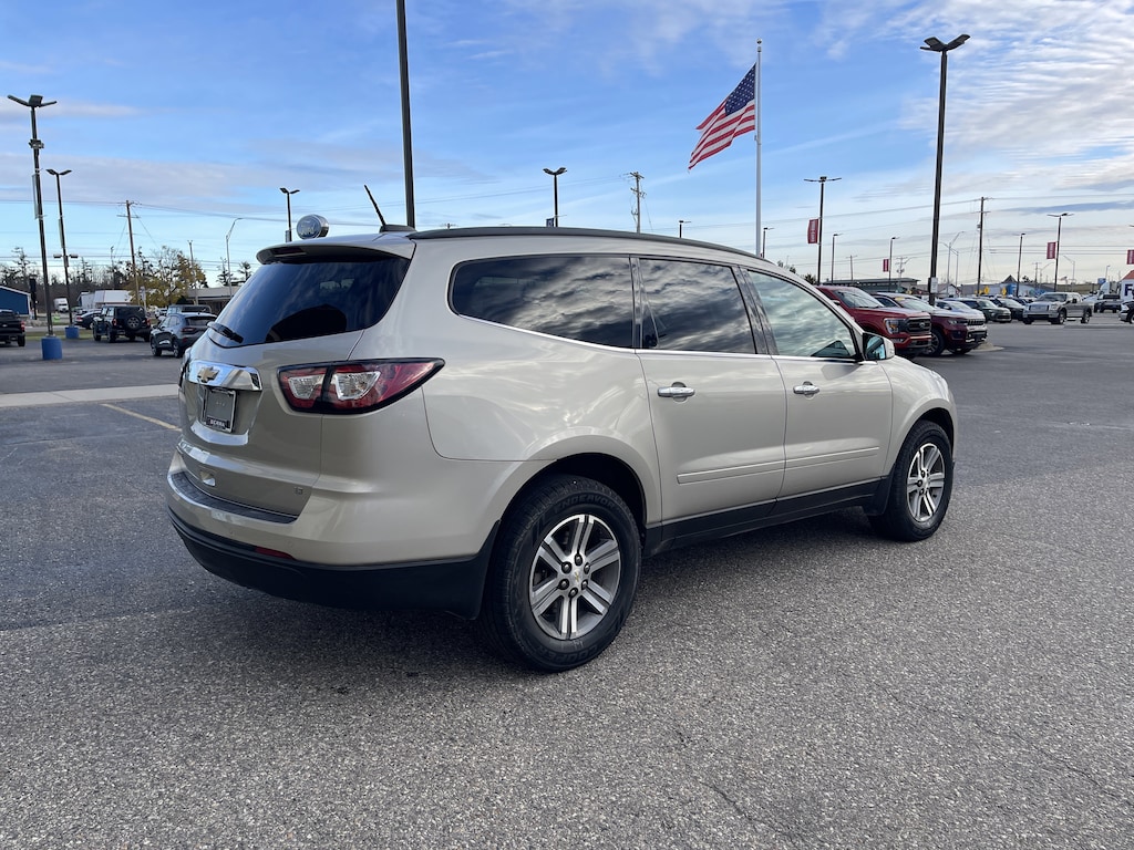 Used 2017 Chevrolet Traverse LT FWD LT w/2LT