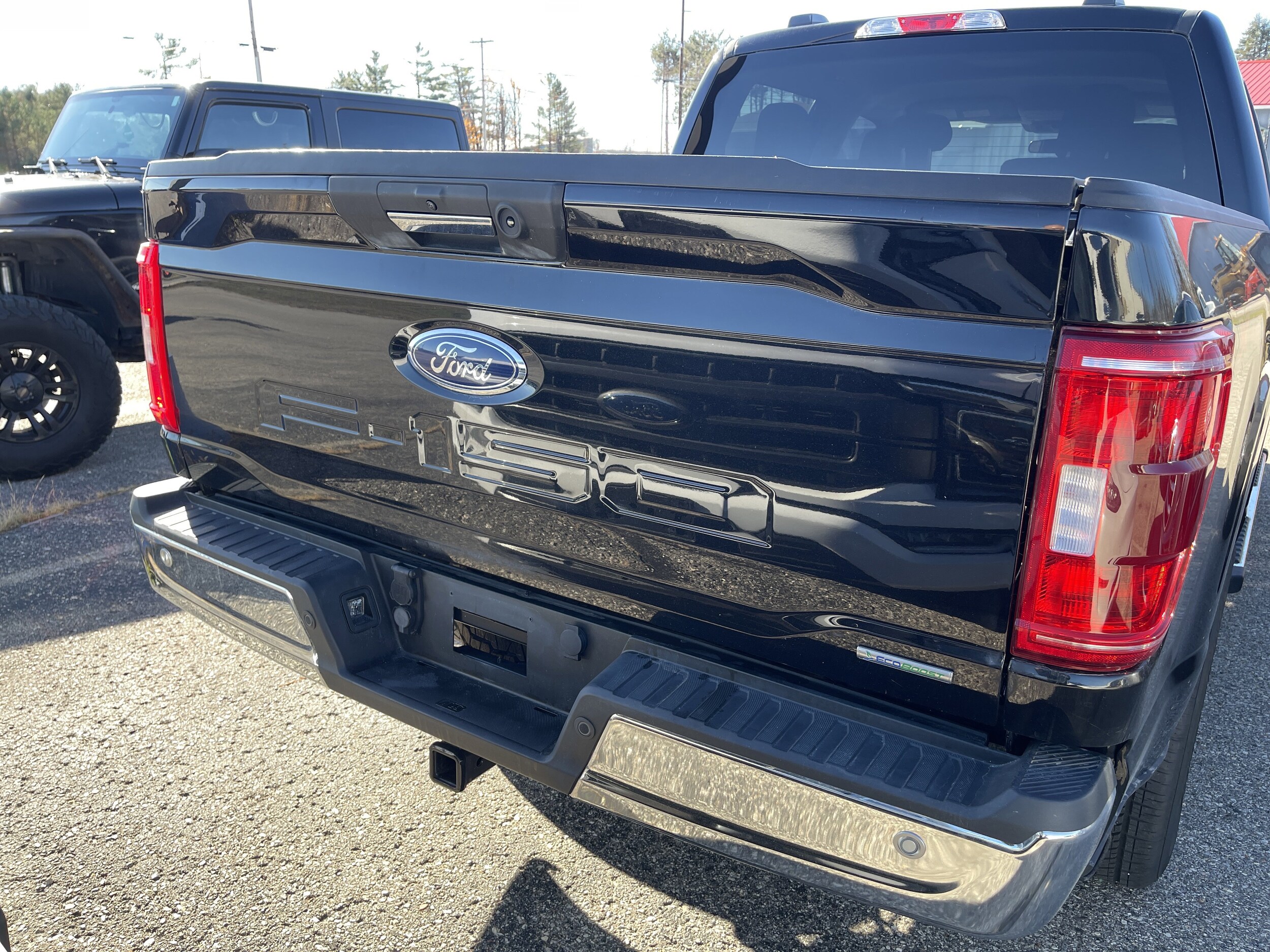 2021 Ford F-150 XLT photo 3