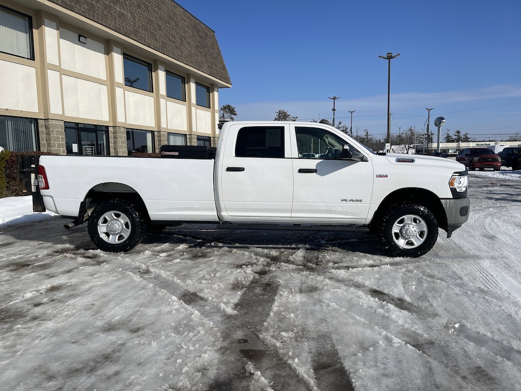 2020 Ram 2500 Tradesman photo 2
