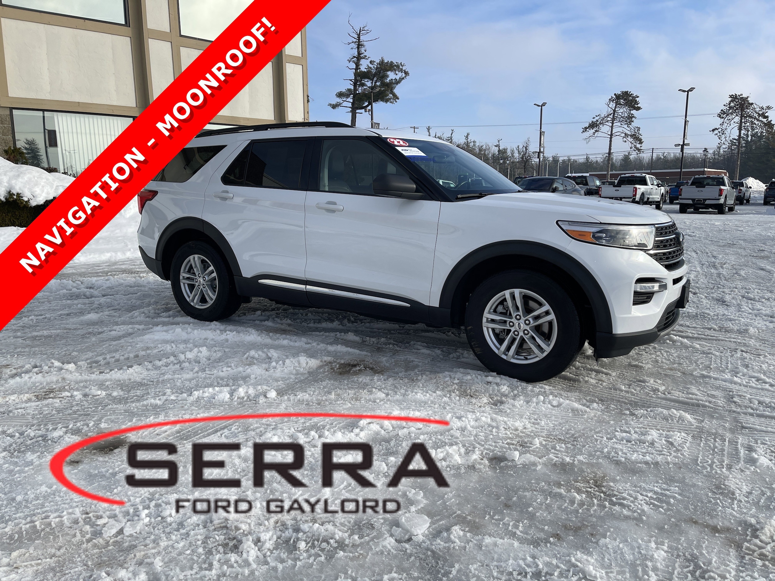 2022 Ford Explorer XLT's photo