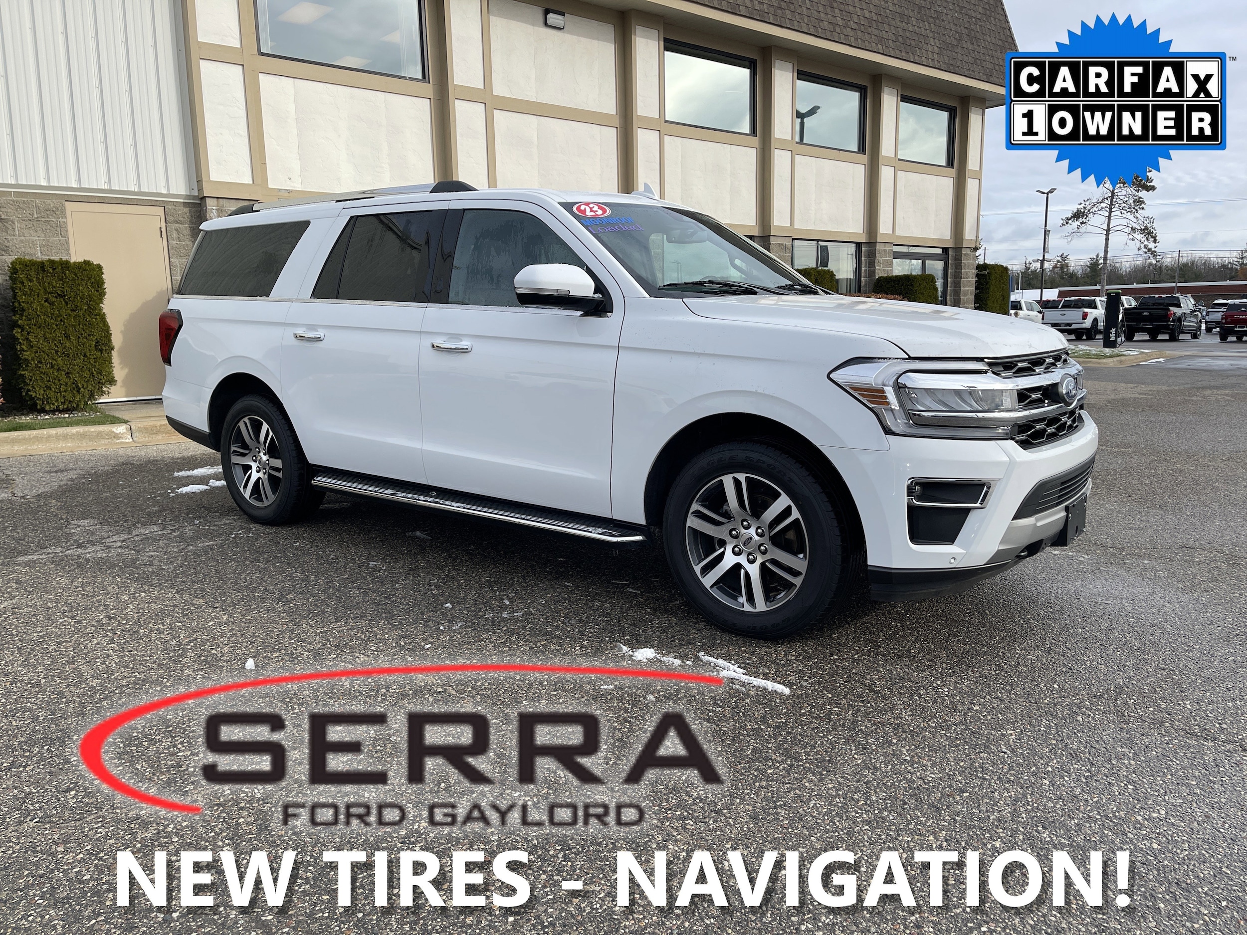 2023 Ford Expedition Limited's photo