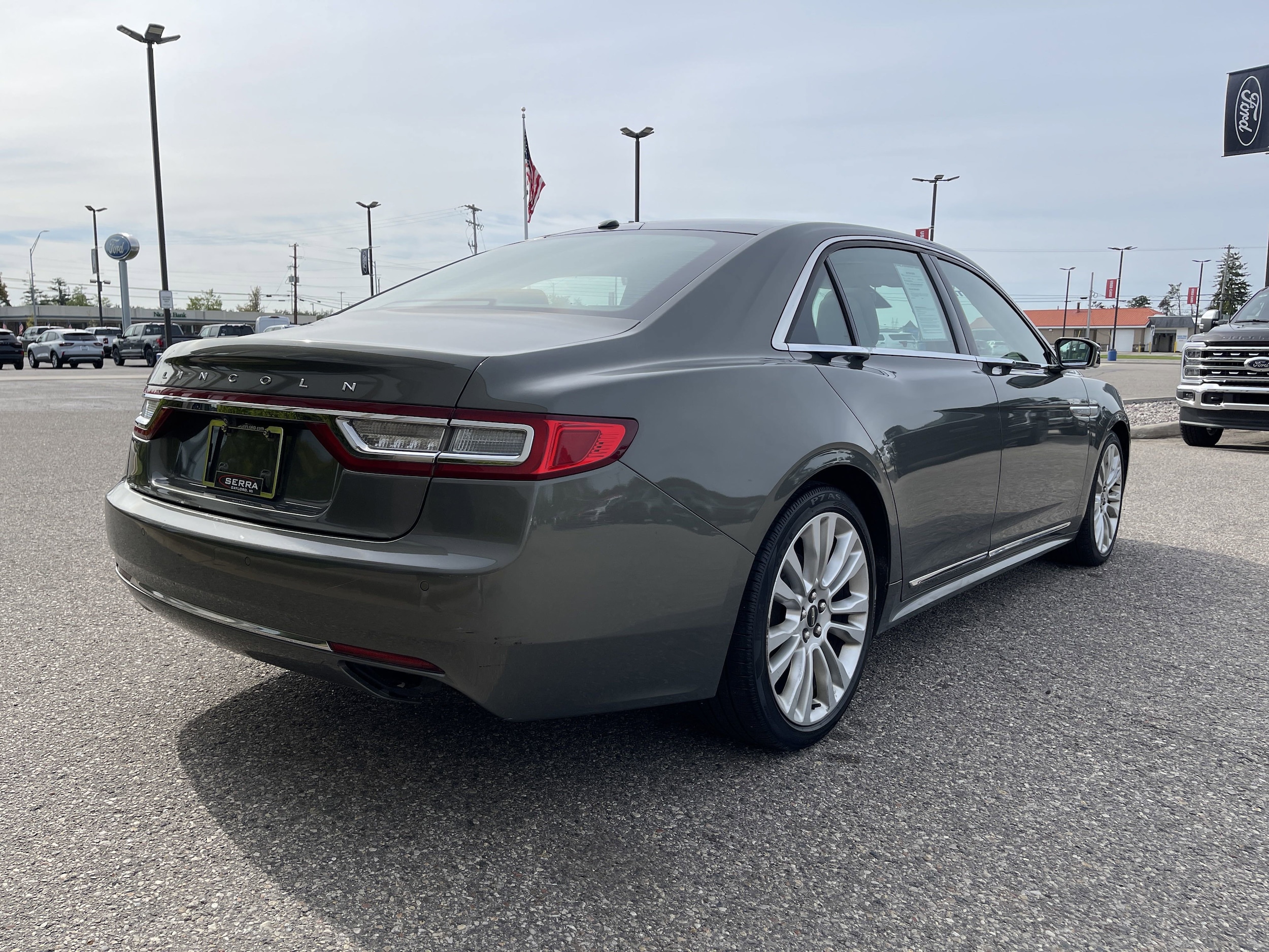 Used 2017 Lincoln Continental Reserve with VIN 1LN6L9NCXH5609695 for sale in Gaylord, MI