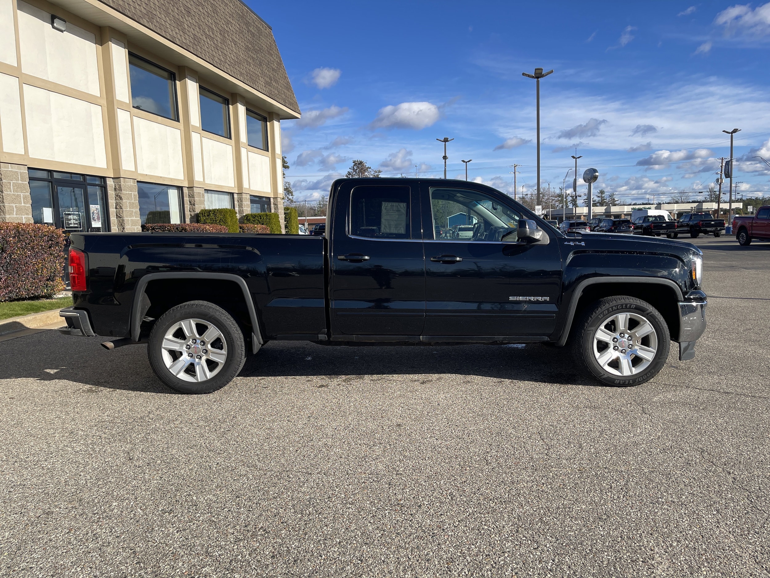 Used 2016 GMC Sierra 1500 SLE with VIN 1GTV2MEC2GZ325345 for sale in Gaylord, MI