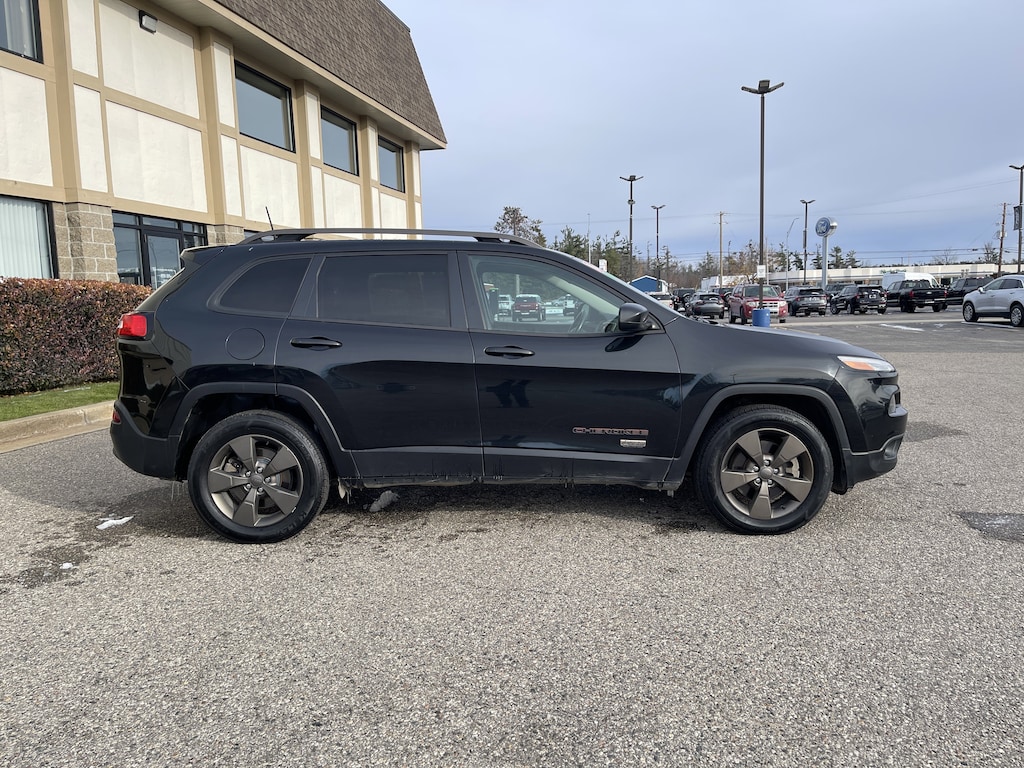 Used 2016 Jeep Cherokee 75th Anniversary 4WD 75th Anniversary