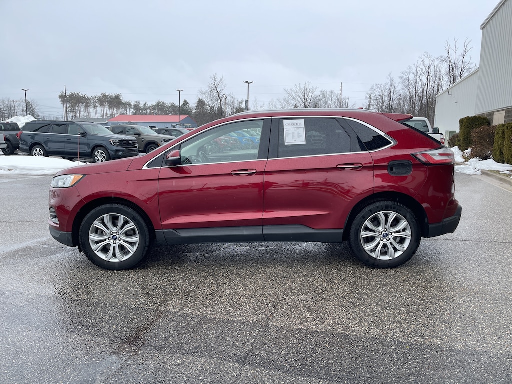 2019 Ford Edge Titanium photo 4