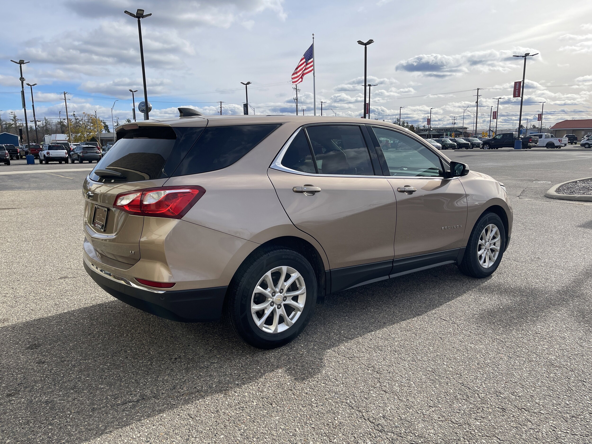 2019 Chevrolet Equinox photo 3