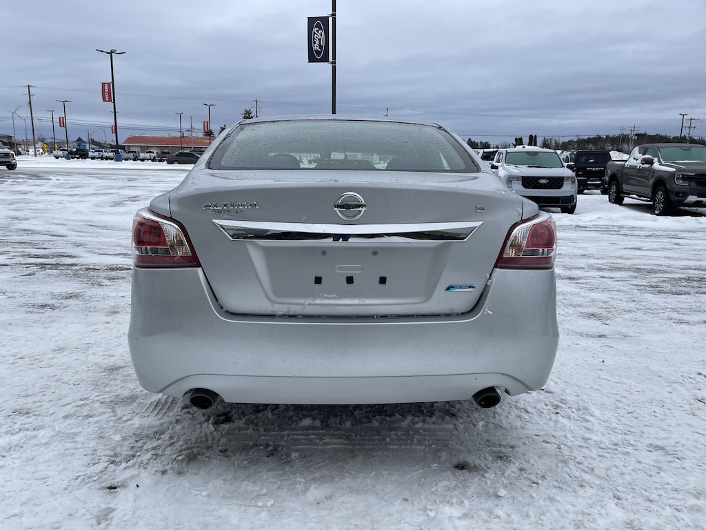 Used 2013 Nissan Altima 2.5 S Sedan