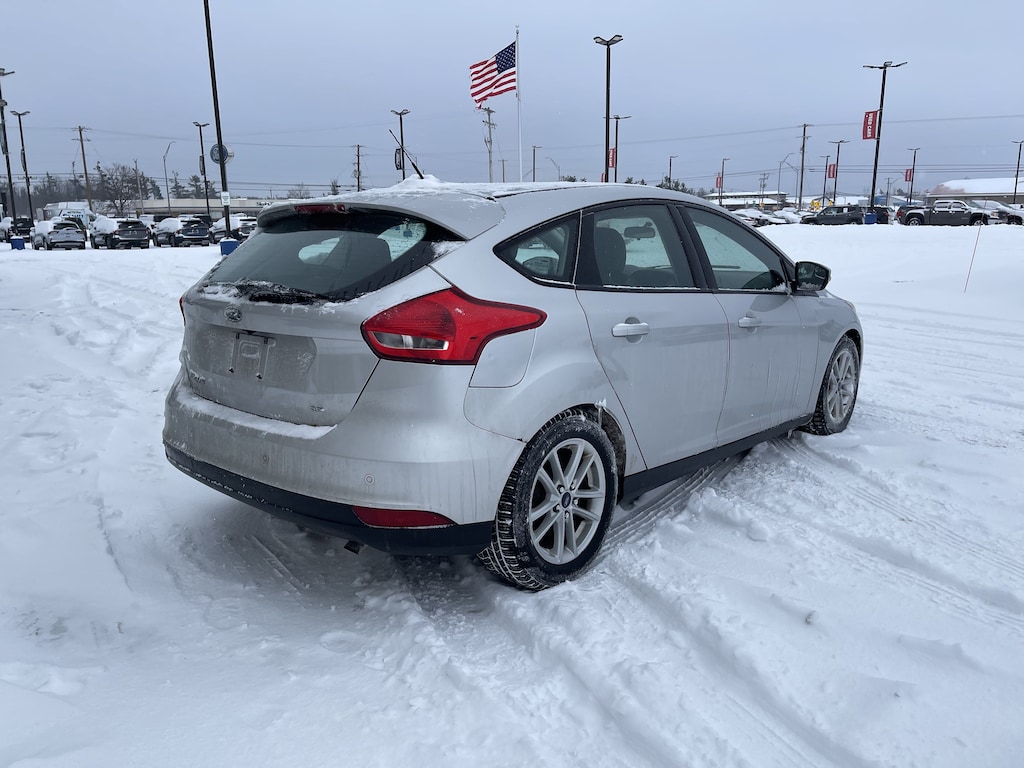 Used 2016 Ford Focus SE HB SE