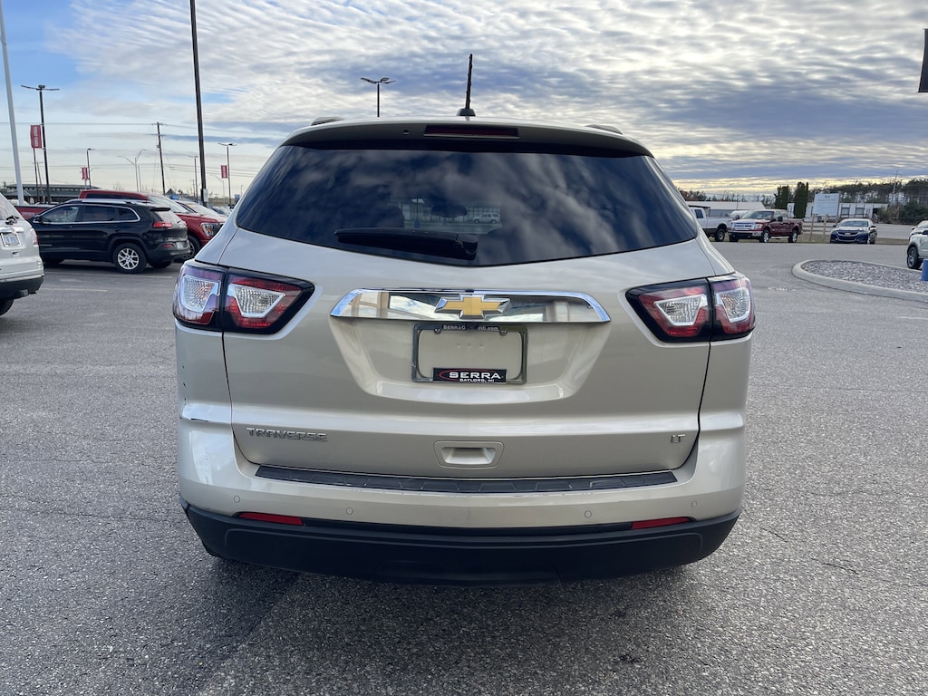 Used 2017 Chevrolet Traverse LT FWD LT w/2LT