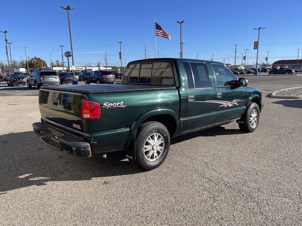 Used 2002 GMC Sonoma SLS Crew Cab 123 WB 4WD SLS