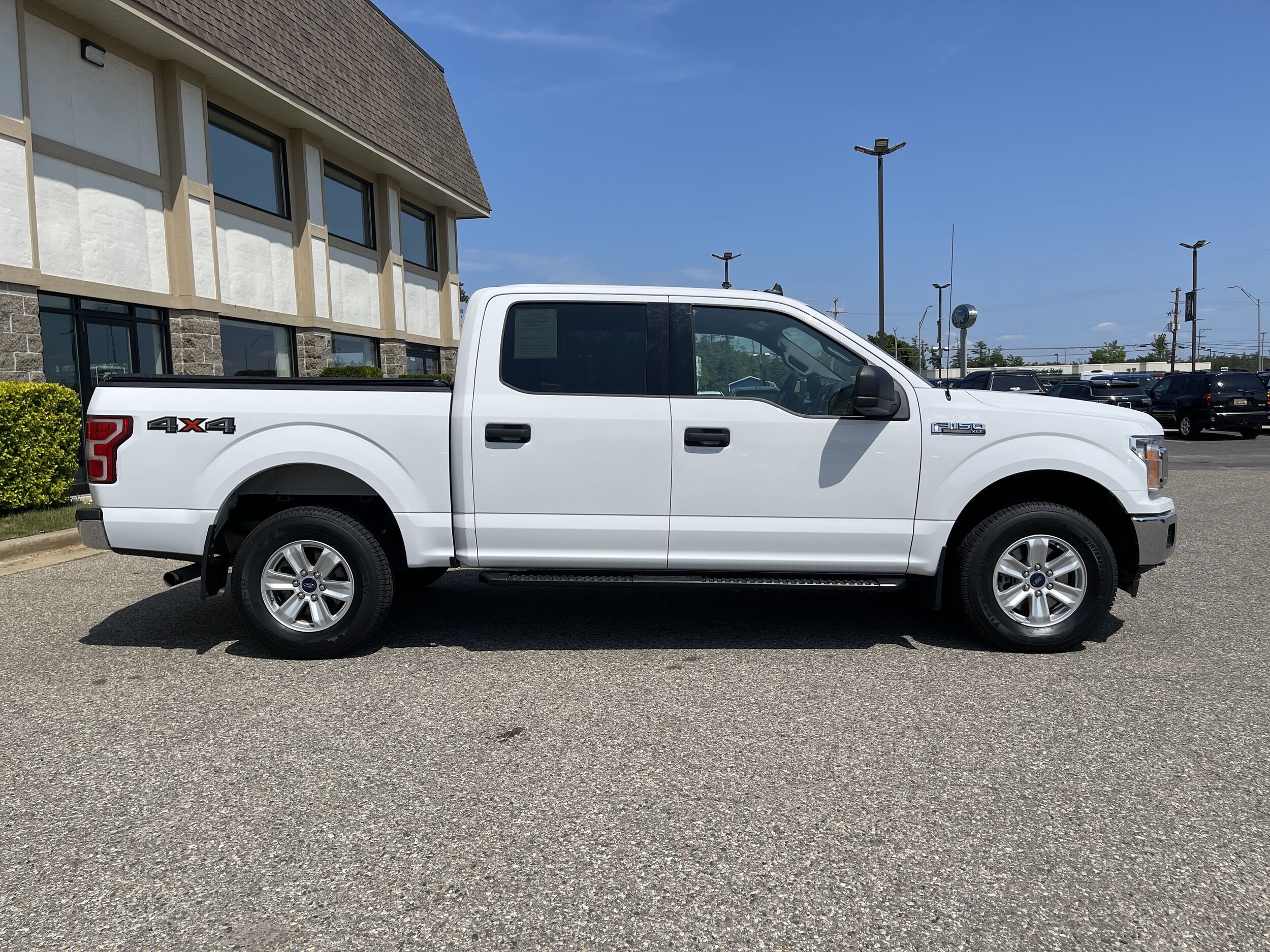 2020 Ford F-150 XLT photo 3