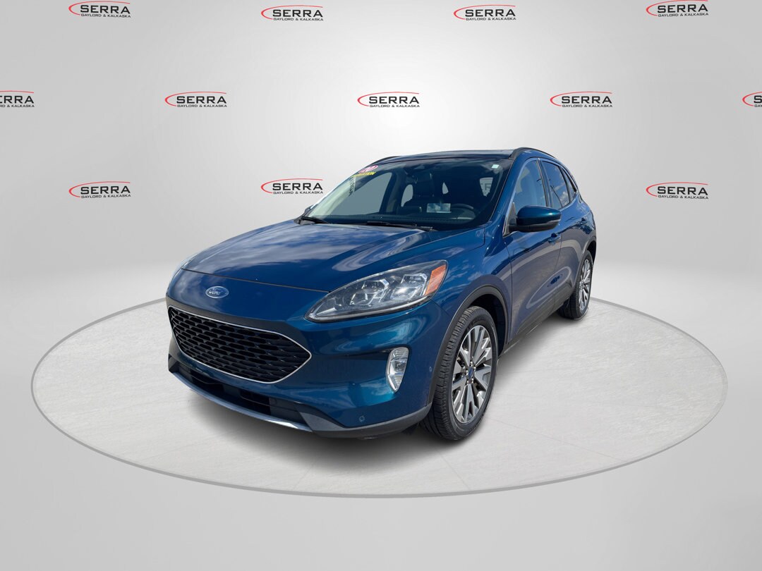 2020 Ford Escape Titanium photo 2
