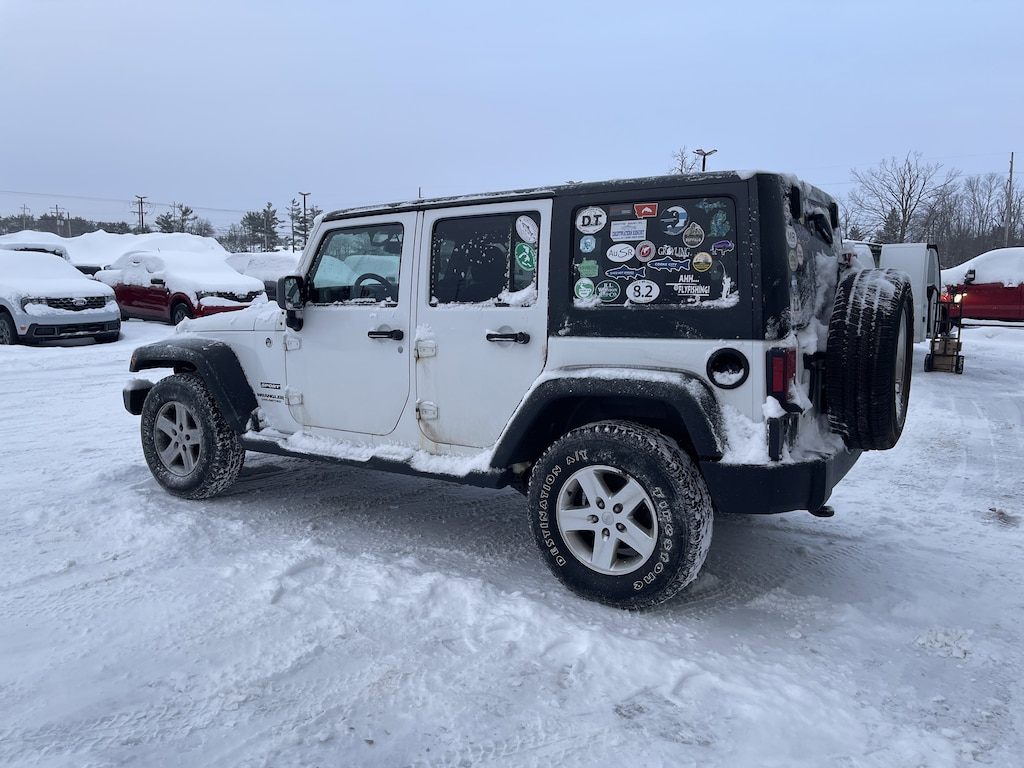 2014 Jeep Wrangler Unlimited Sport photo 4