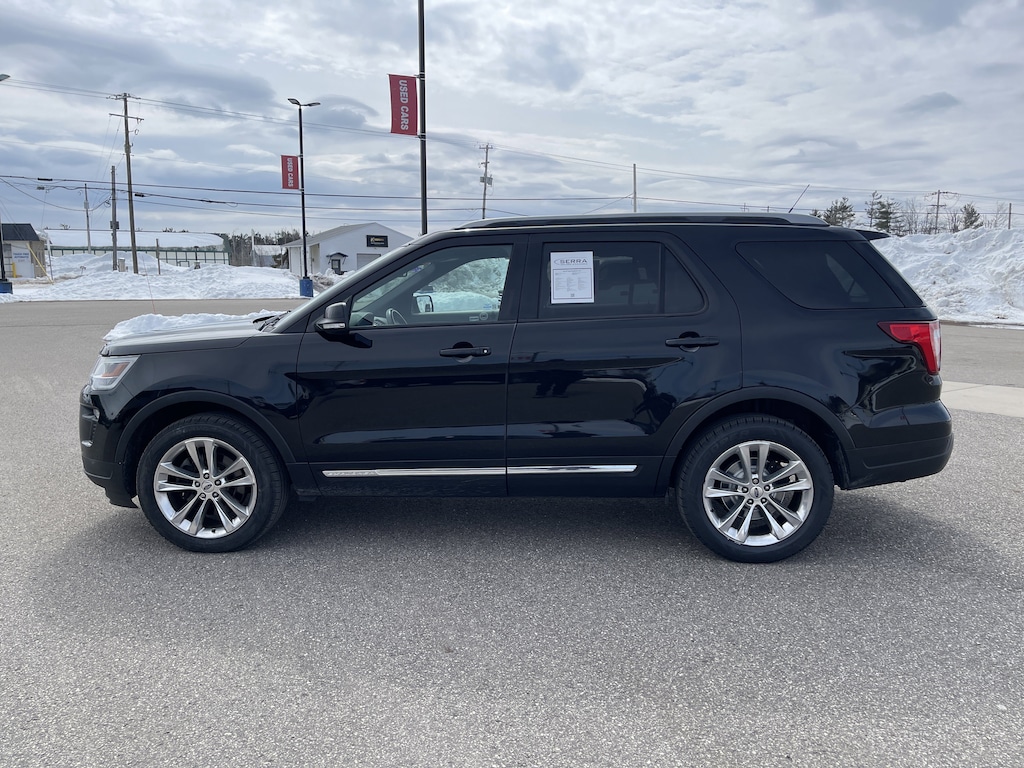 2018 Ford Explorer XLT photo 4