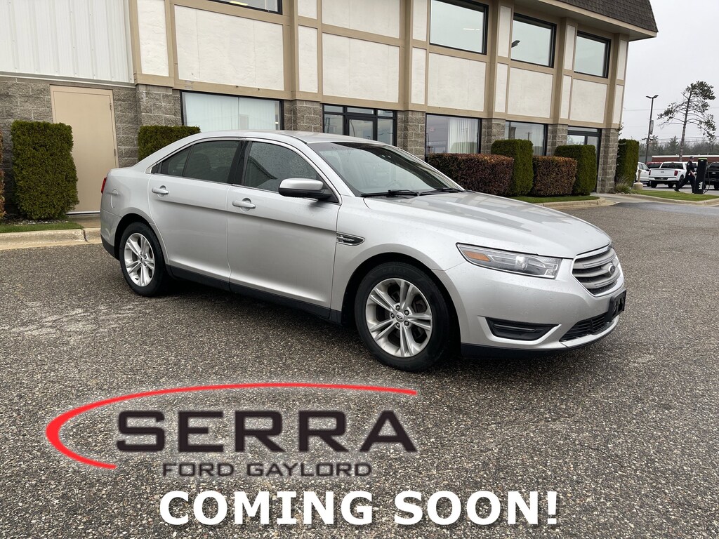 Used 2013 Ford Taurus SEL Sedan