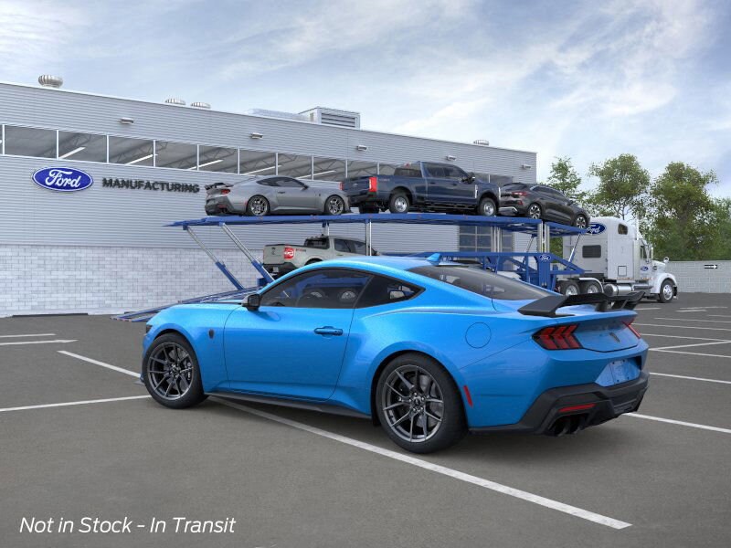 2025 Ford Mustang Dark Horse Deluxe photo 4