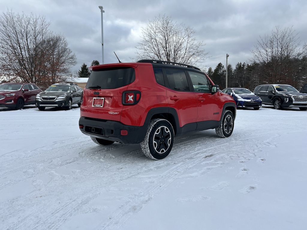Used 2016 Jeep Renegade Trailhawk 4WD Trailhawk
