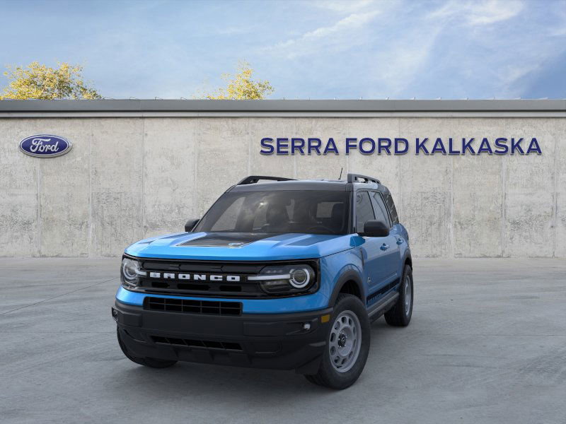 2024 Ford Bronco Sport Outer Banks photo 2