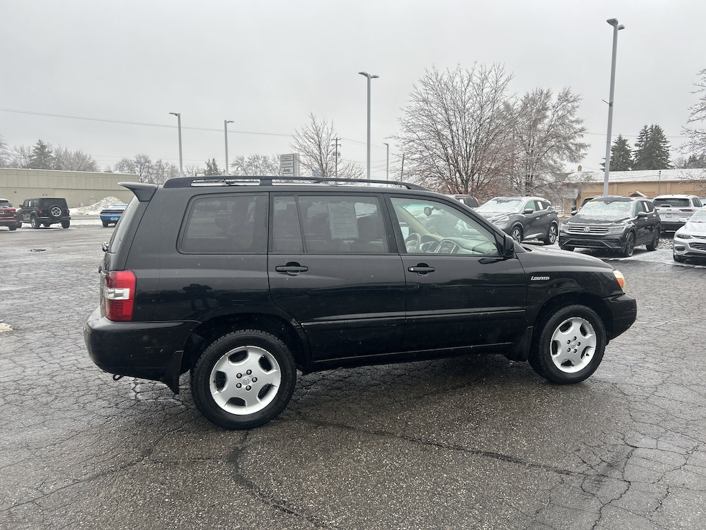 2004 Toyota Highlander photo 2