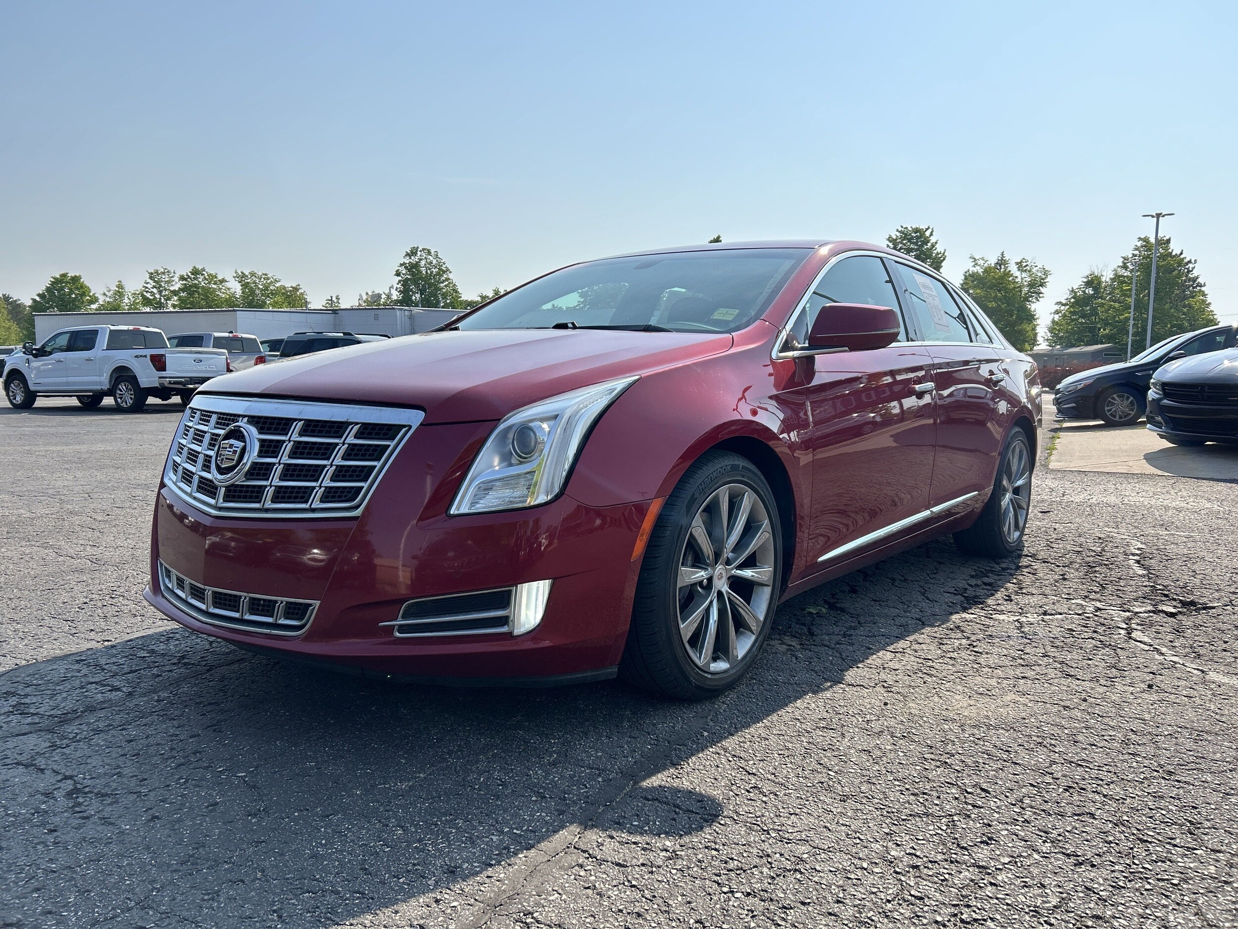 2013 Cadillac XTS Luxury photo 3