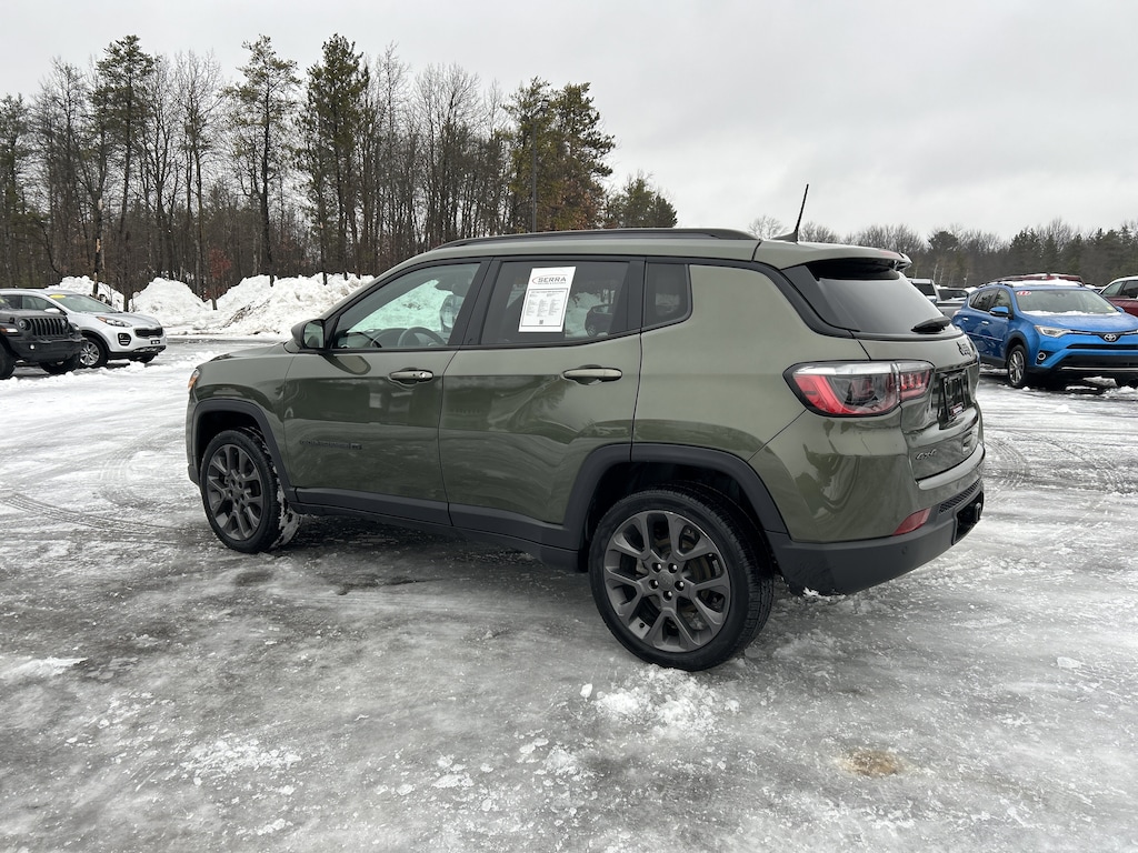 2021 Jeep Compass Altitude photo 2