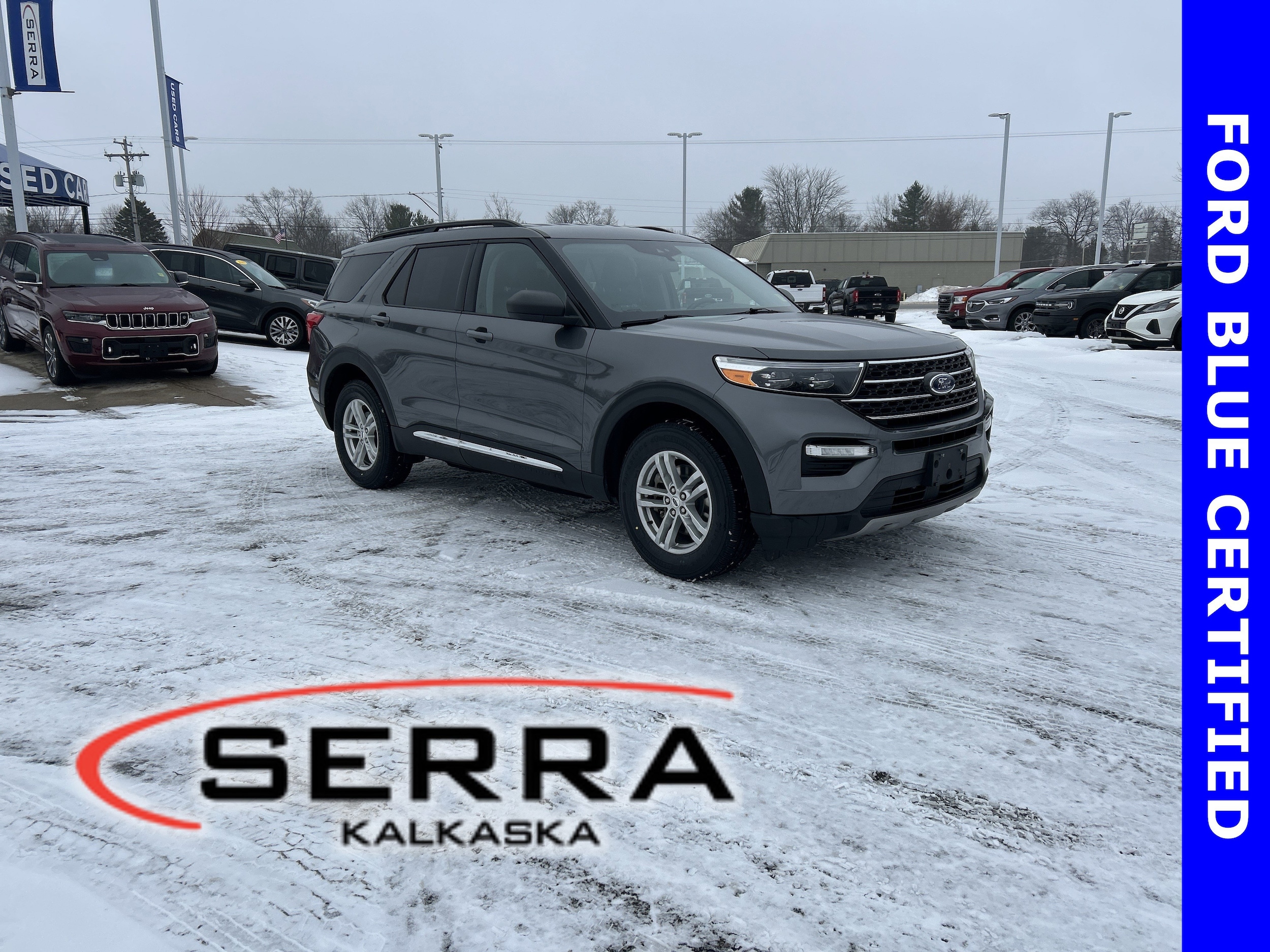 2022 Ford Explorer XLT's photo