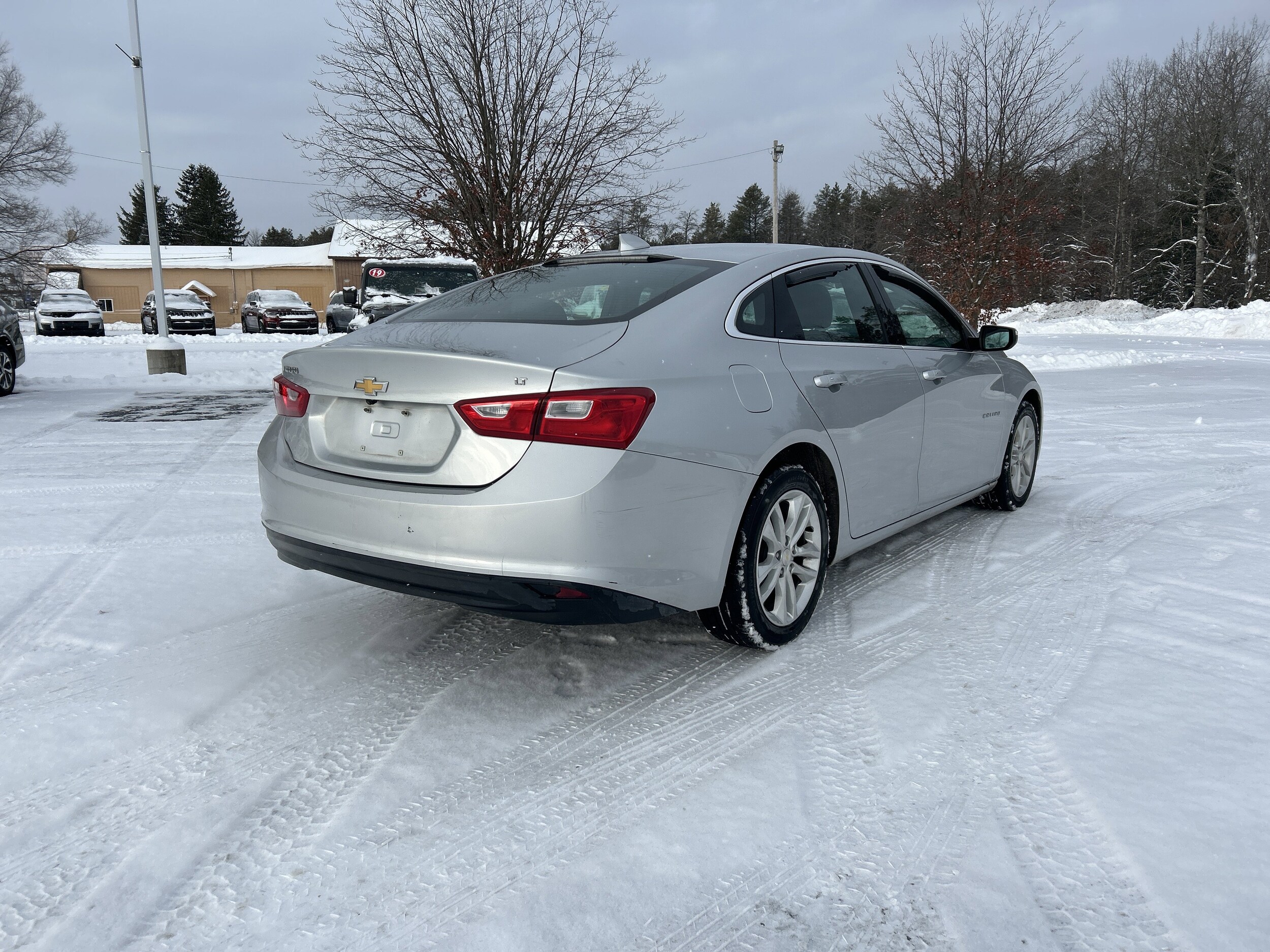 2018 Chevrolet Malibu 1LT photo 3