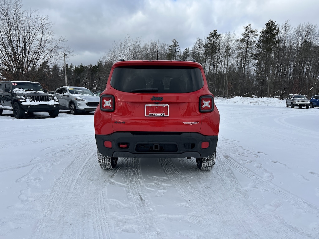 Used 2016 Jeep Renegade Trailhawk 4WD Trailhawk