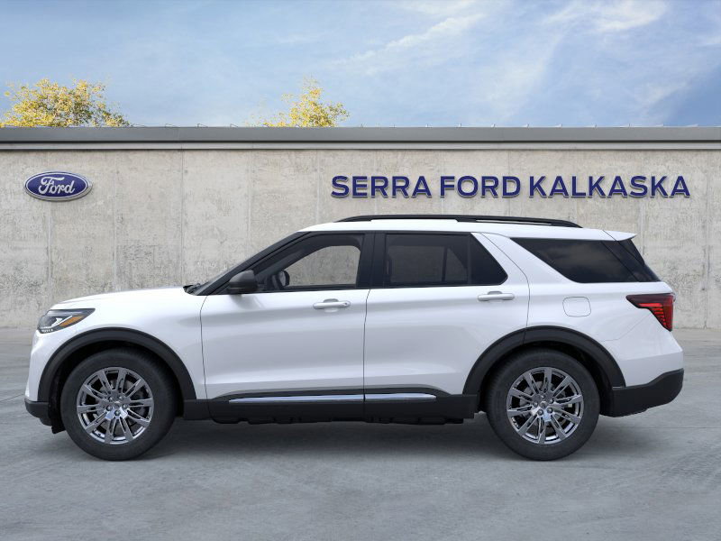2025 Ford Explorer photo 3
