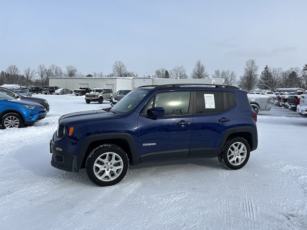 2017 Jeep Renegade Latitude North Edition photo 3