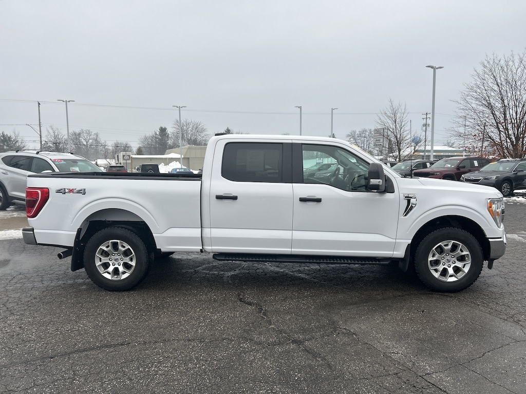 2021 Ford F-150 XLT photo 2