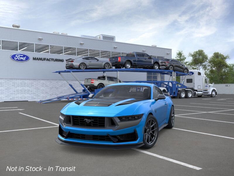 2025 Ford Mustang Dark Horse Deluxe photo 2