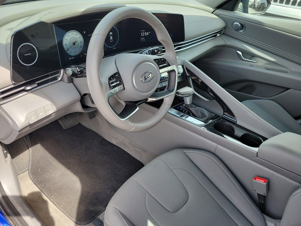 Used 2023 Hyundai Elantra SEL Sedan