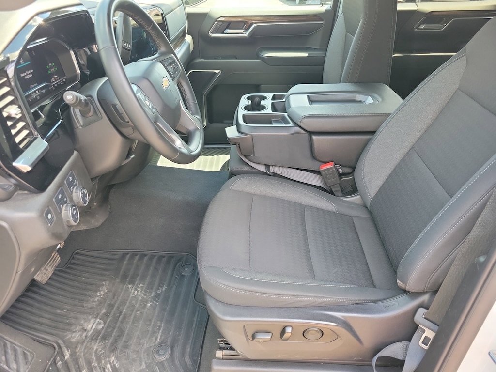 Used 2025 Chevrolet Silverado 1500 LT w/1LT Truck Crew Cab
