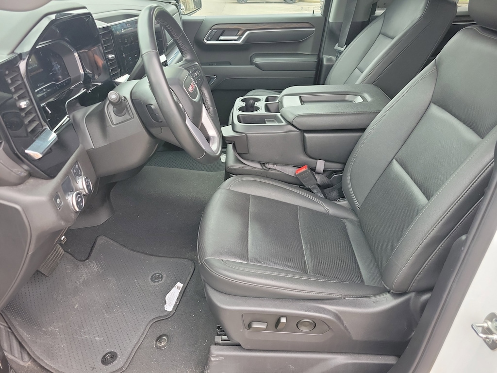 Used 2025 GMC Sierra 1500 SLT Truck Crew Cab