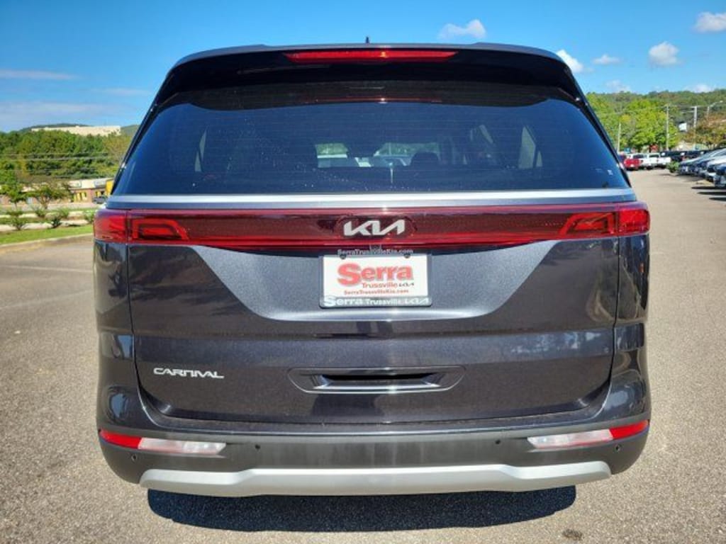 Used 2023 Kia Carnival LX MPV