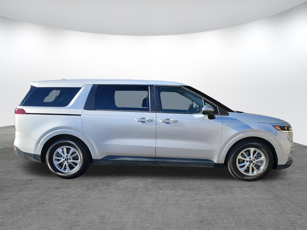 Used 2023 Kia Carnival LX Seat Package MPV