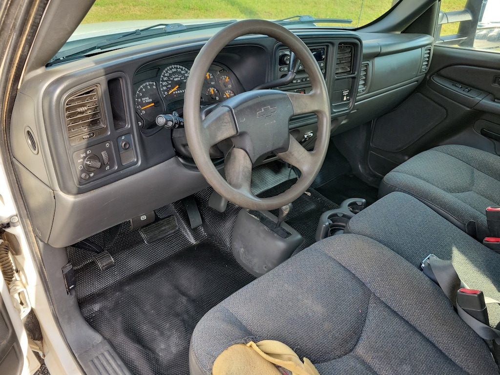 Used 2007 Chevrolet Silverado 2500HD Classic  Truck Extended Cab