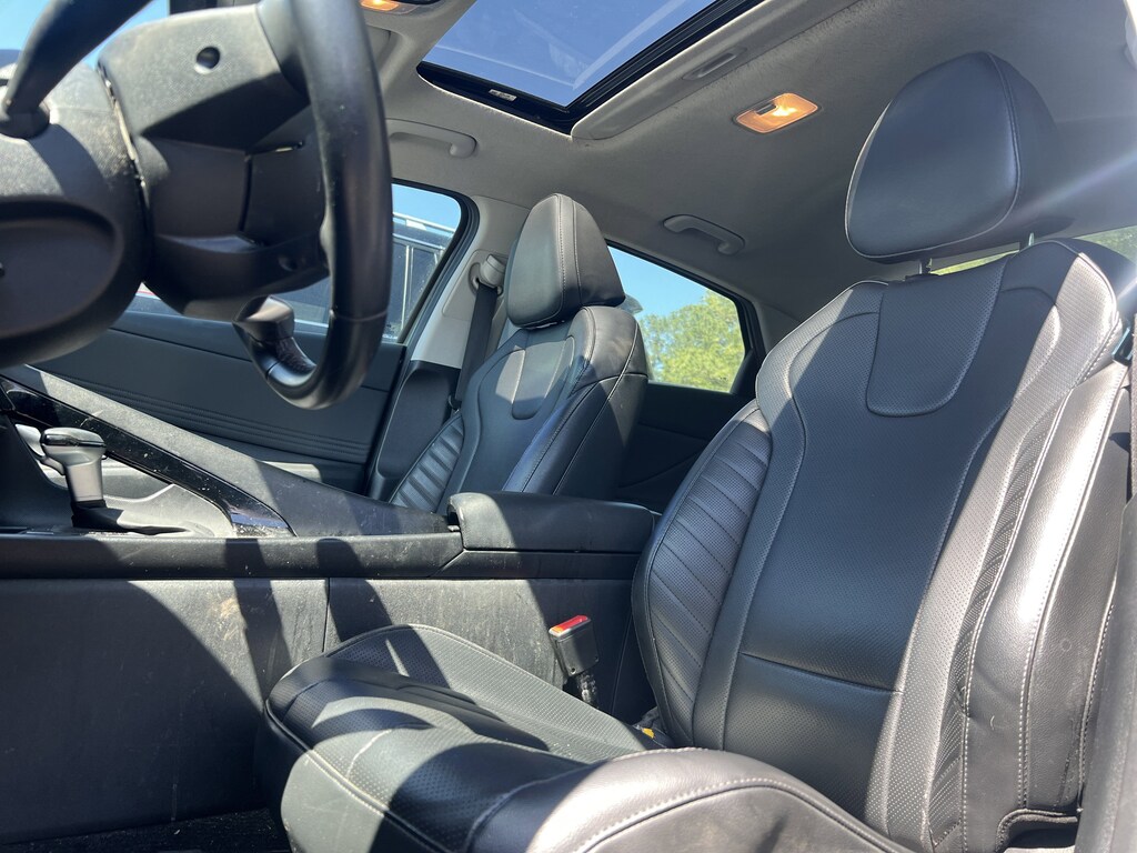 Used 2024 Hyundai Elantra Limited Sedan