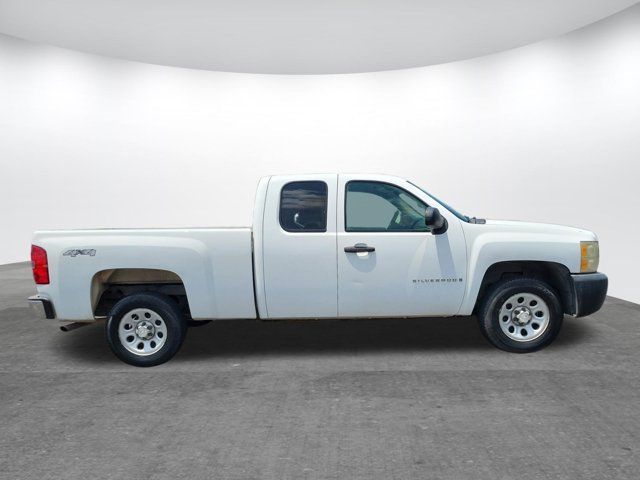 Used 2007 Chevrolet Silverado 1500 Work Truck with VIN 1GCEK19057Z597385 for sale in Gardendale, AL