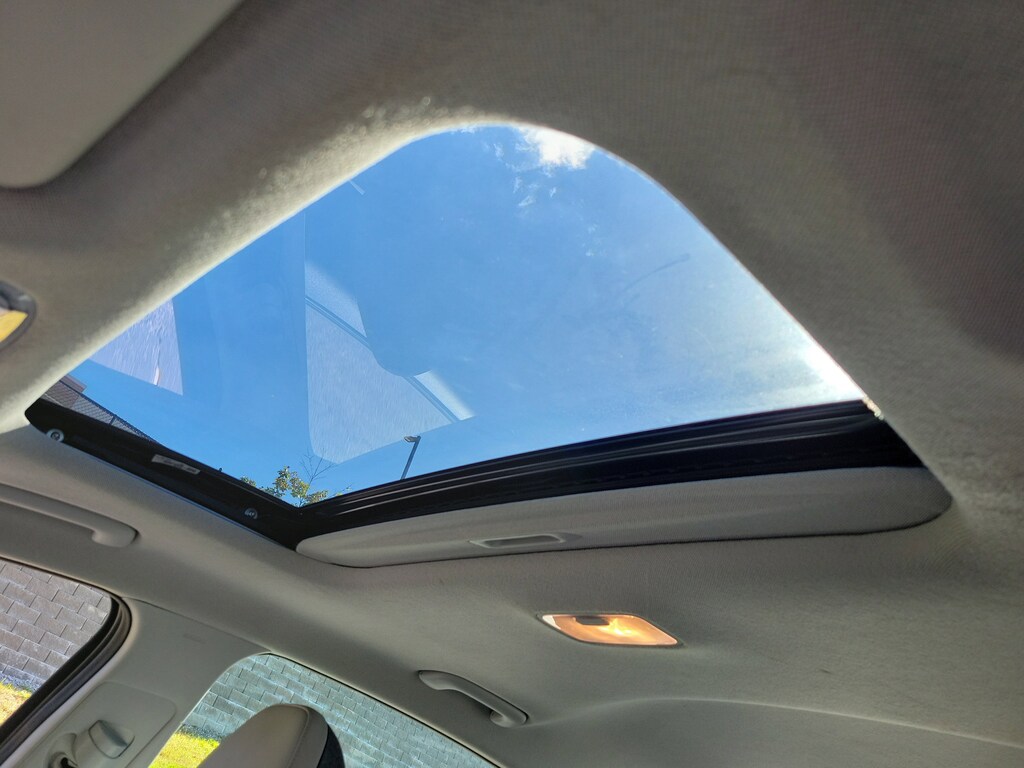 Used 2025 Hyundai Elantra Limited Sedan