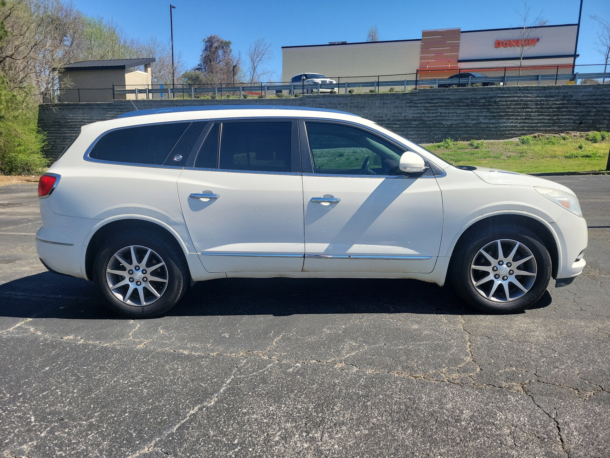 Used 2014 Buick Enclave Leather with VIN 5GAKVBKD3EJ344589 for sale in Gardendale, AL