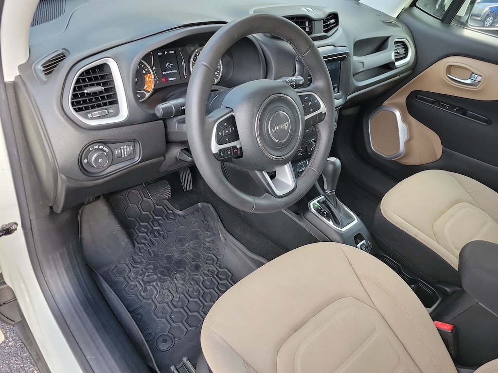 Used 2019 Jeep Renegade Latitude FWD SUV