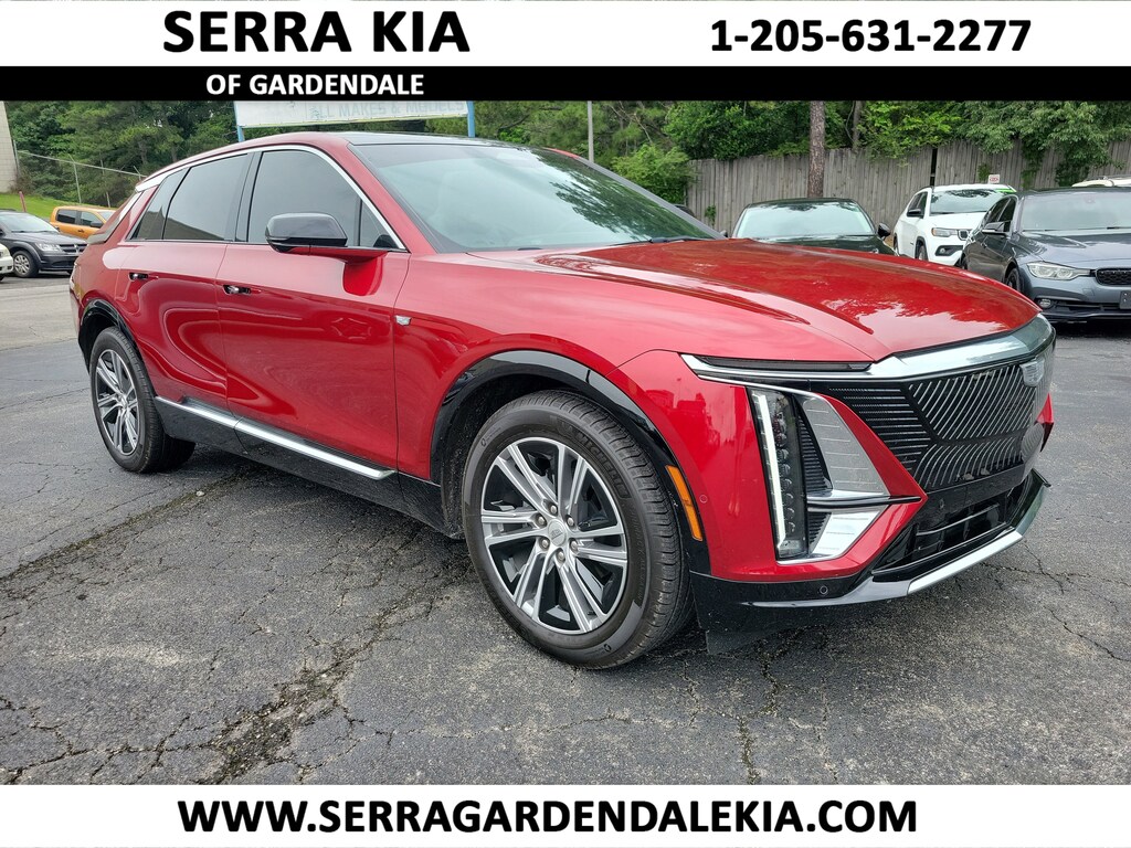 Used 2024 CADILLAC LYRIQ Luxury SUV
